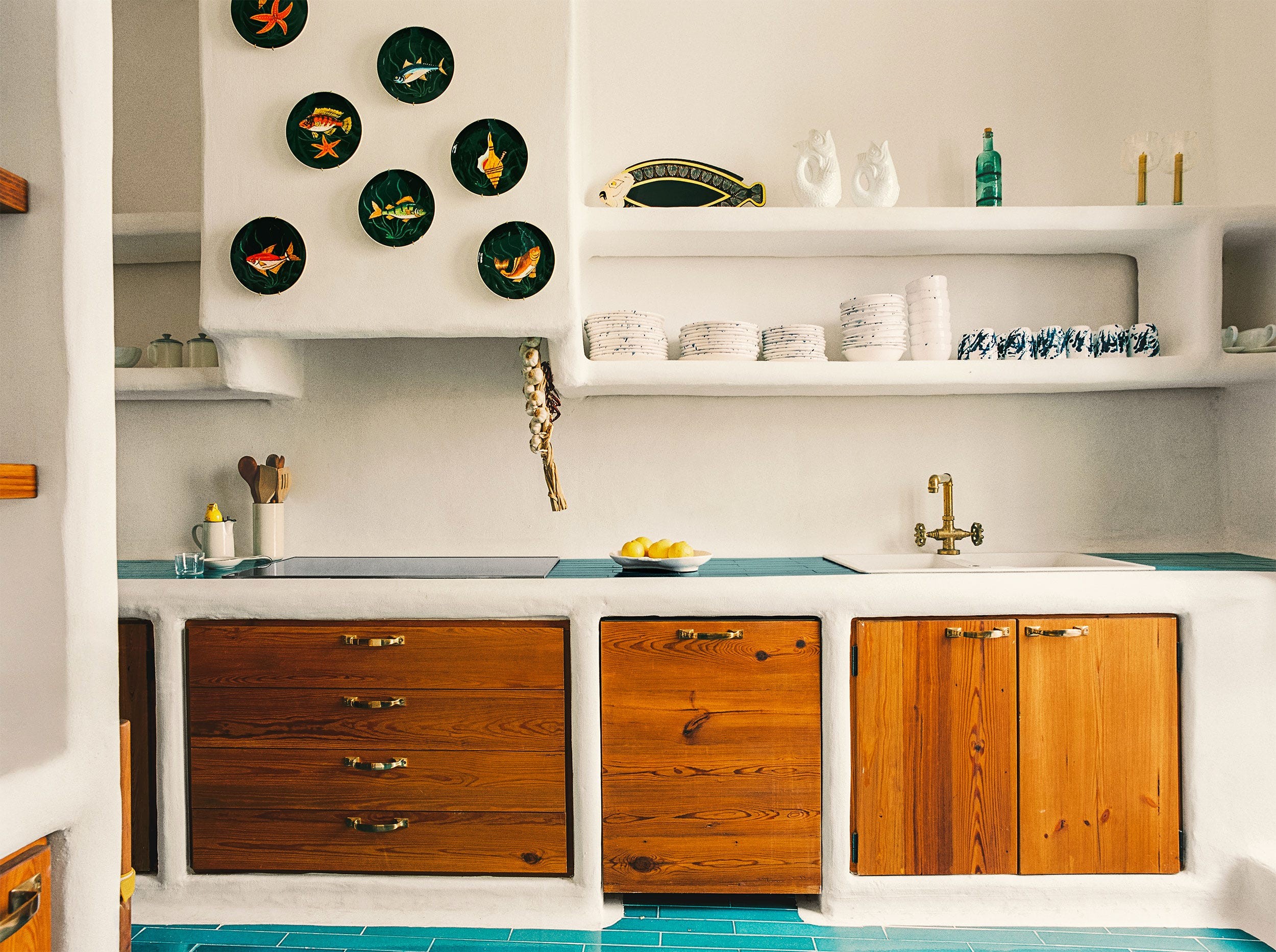 30 Designer-Approved Kitchen Wall Decor Ideas Hero