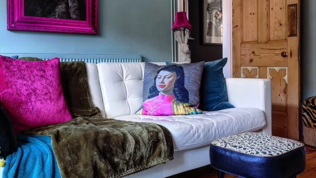 Layering vintage and modern furniture pieces together