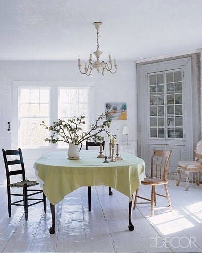 Painted Floor Defining Small Reading Nook