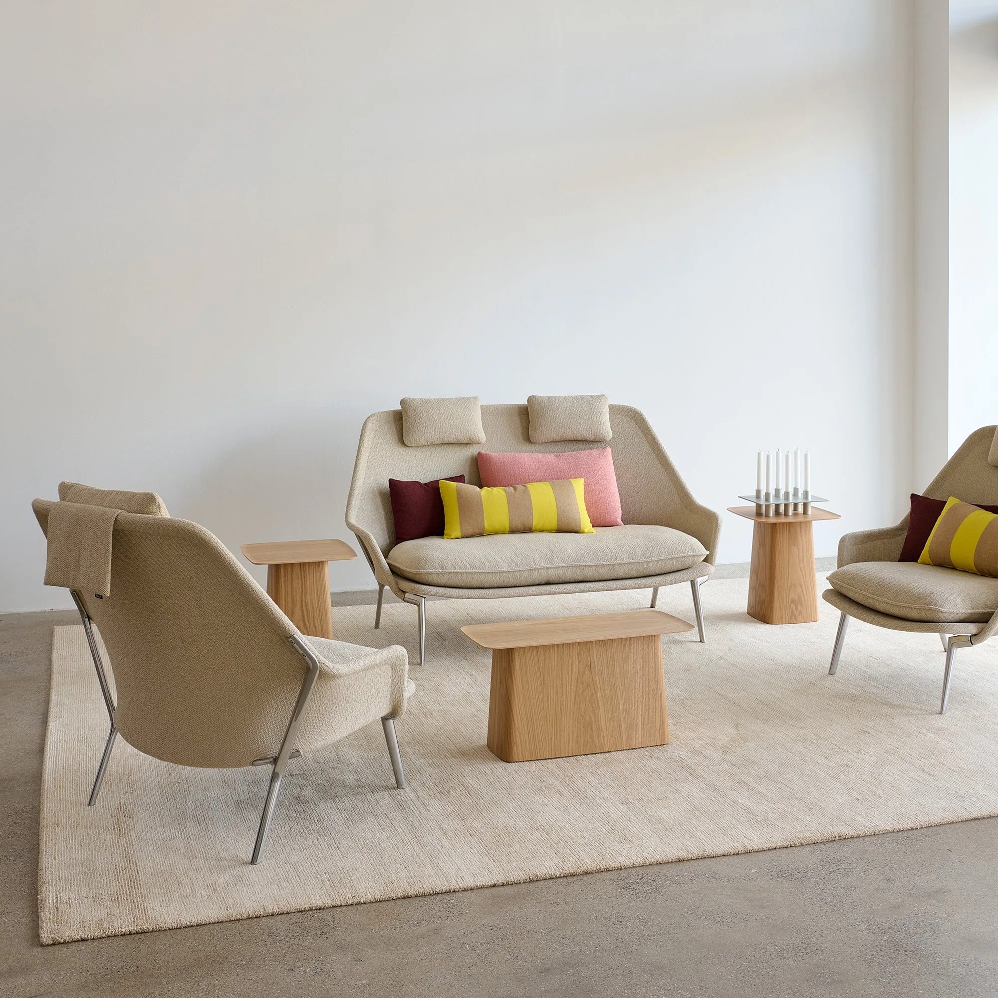 Modern Convertible Velvet Sleeper Sofa in Multi-Purpose Studio