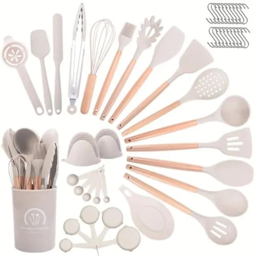 Wooden and Silicone Spurtles for Even Stirring in Stainless Steel Pans